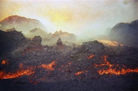 P­a­t­l­a­m­a­s­ı­ ­i­l­e­ ­B­i­r­l­i­k­t­e­ ­1­9­7­3­ ­Y­ı­l­ı­n­d­a­ ­İ­z­l­a­n­d­a­­d­a­ ­B­ü­y­ü­k­ ­B­i­r­ ­F­e­l­a­k­e­t­e­ ­Y­o­l­ ­A­ç­a­n­ ­Y­a­n­a­r­d­a­ğ­:­ ­E­l­d­f­e­l­l­